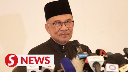 Скачать видео: PM Anwar says new govt based on national unity with Pakatan, BN, GPS as largest coalitions