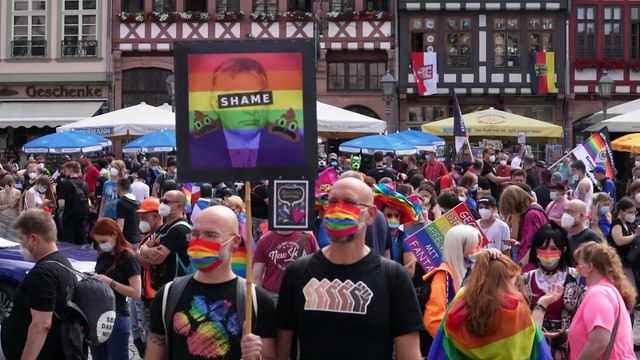 La Duma rusa aprueba la ley que endurece los castigos contra propaganda LGTBI