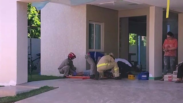 Trabalhador sofre queda e bate a cabeça em obra na Região do Lago