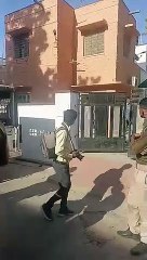 One Lakh Bribe : आयुक्त ने एक लाख रिश्वत लेकर सफाईकर्मी को देकर भगाया