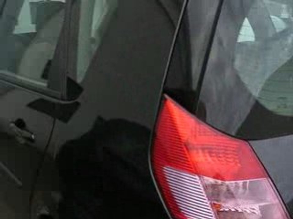 Renault-scenic-1