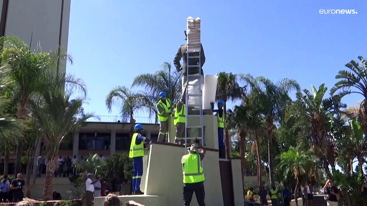 Namibia, rimossa la statua dell’ufficiale coloniale tedesco Curt von Francois