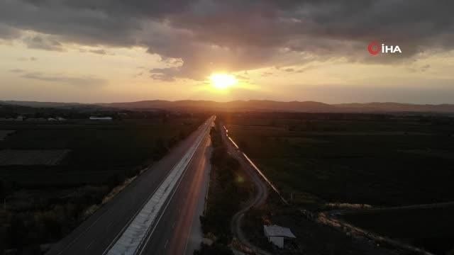 Balıkesir'de mest eden gün batımı manzarası