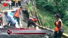 Ada Longsor, Truk Diimbau Jangan Lewat di Jalan Gunung Gumitir Jember