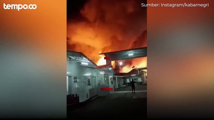 Kebakaran Pabrik Pupuk di Demak bikin RS di Sebelahnya Evakuasi Pasien
