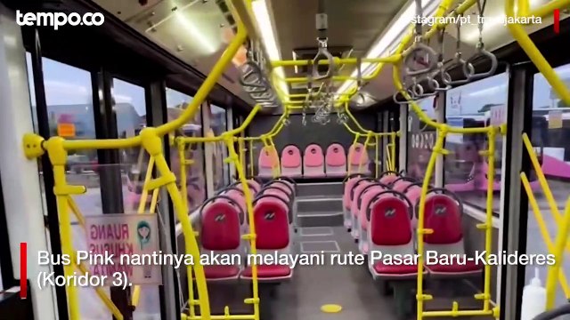 TransJakarta Kembali Operasikan Bus Pink Khusus Wanita