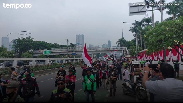 Sopir Ojol Demo di DPR, Bawa 4 Tuntutan Salah Satunya Tolak Harga BBM Naik