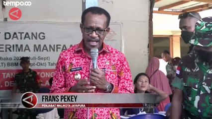 Ribuan Warga di Jayapura Terima BLT BBM