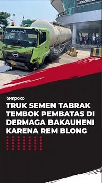 Truk Semen Tabrak Tembok Pembatas di Dermaga Bakauheni Karena Rem Blong