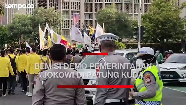 BEM SI Demo di Patung Kuda, Sampaikan Masalah yang Tak Bisa Dituntaskan Jokowi