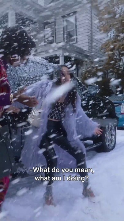 Inilah Cara Mudah Berjalan Diatas Salju Menggunakan Heels