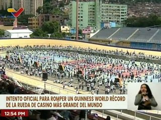 100 academias se suman a romper el Récord Guinness con la rueda de salsa casino más grande del mundo