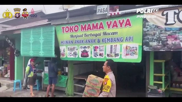 Polres Kapuas Polda Kalteng Peninjauan Banjir dan Bansos Kepada Warga Yang Terdampak Banjir