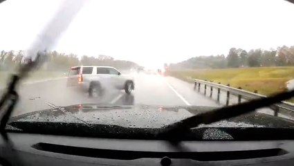 Stormy Thanksgiving in Texas: Heavy Rain Dampens Celebrations 🌧️