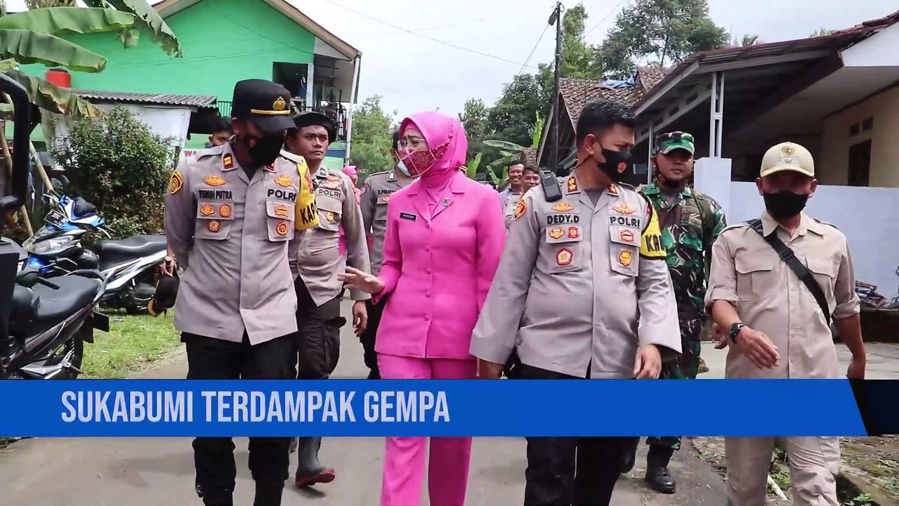 Kapolres Sukabumi Dan Ketua Bhayangkari Kunjungi Lokasi Terdampak Gempa