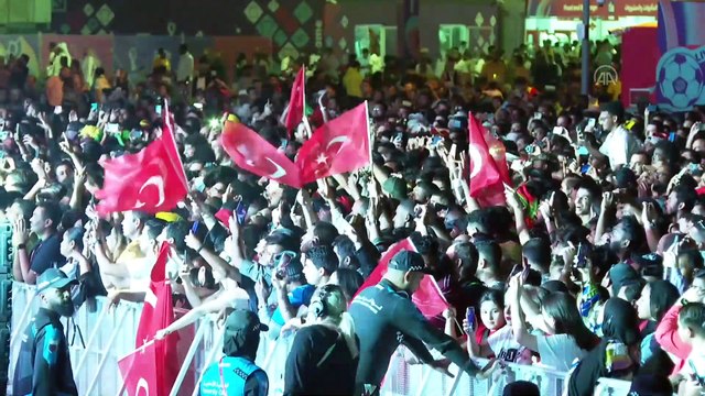 Kazanacağı para dudak uçuklatmıştı! Zeynep Bastık Katar'da konser verdi