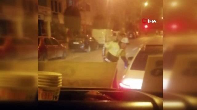 Polise kapıyı açmayan sürücüden çevirmede beklenmedik hamle