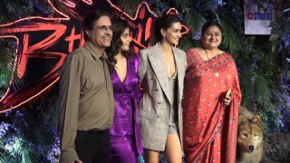Lookalike Feels! Kriti Sanon and Nupur Sanon Pose With Family at Bhediya Screening