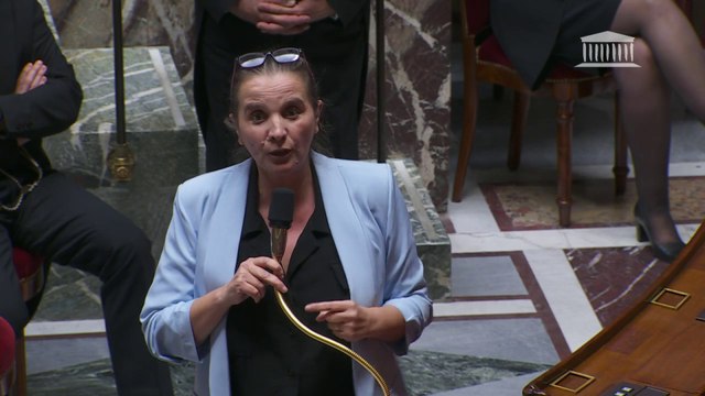 Nous ne lâcherons pas : la députée LFI Caroline Fiat interpelle le ministre de la Santé sur la réintégration des soignants non-vaccinés
