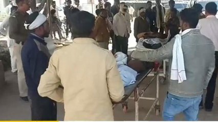 बाइक सवारों को रौंदती गई बस, सड़क पर बिखरी लाशें...