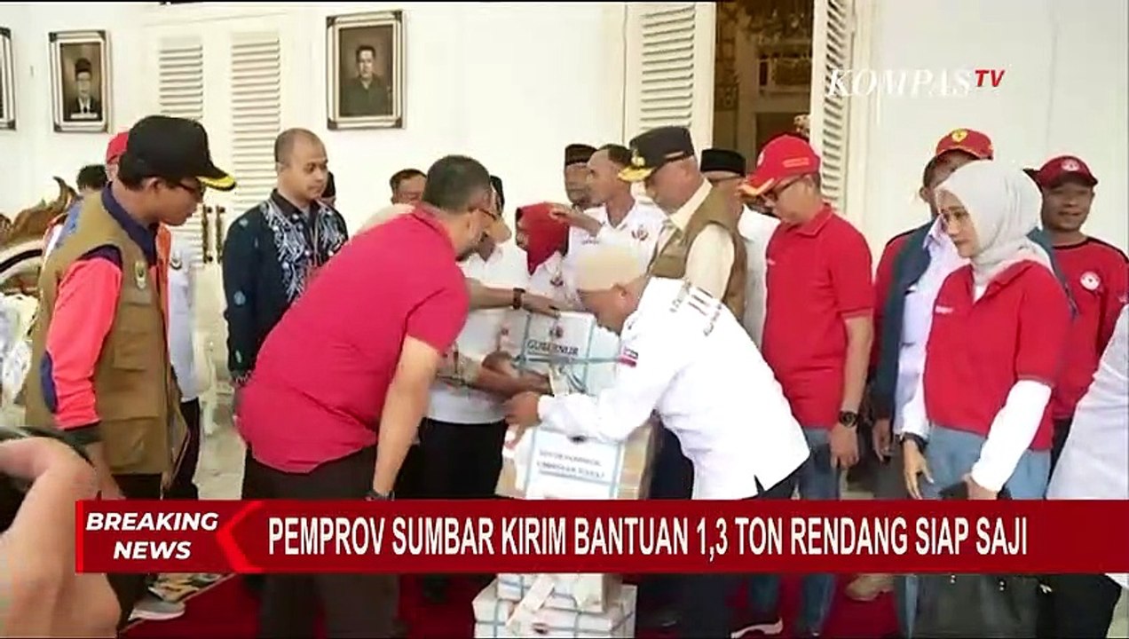 Pemprov Sumbar Serahkan Bantuan 1,3 Ton Rendang untuk Korban Terdampak Gempa Cianjur