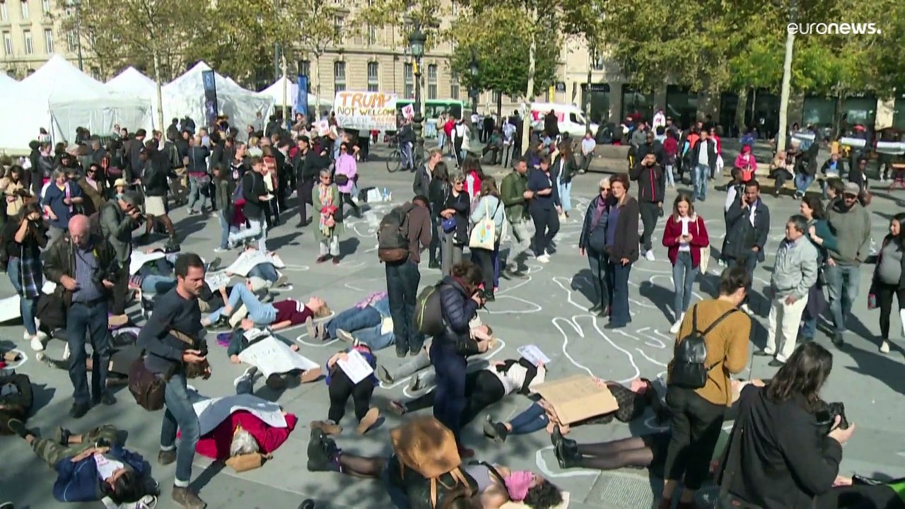 Giornata contro la violenza sulle donne: Palazzo Chigi si illumina di rosso