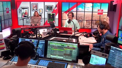 LIVE - Angèle interprète "Amour, Haine & Danger" dans Le Double Expresso RTL2 (25/11/22)