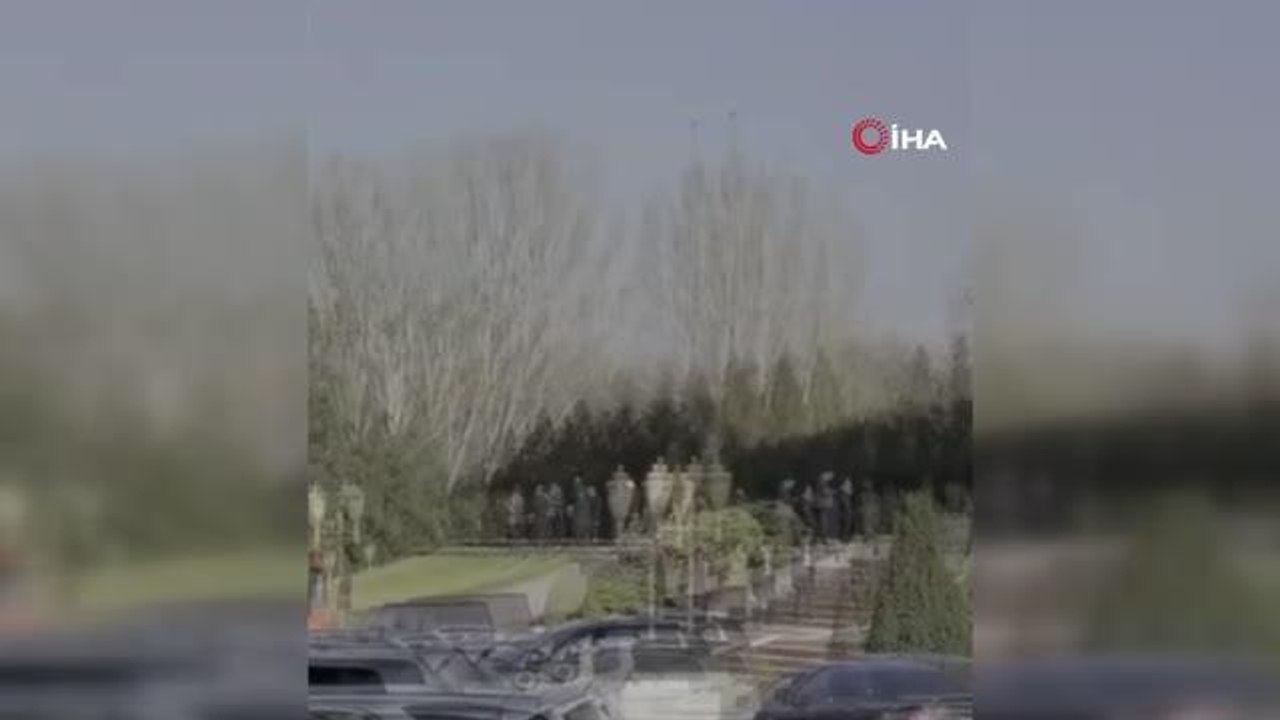 Kırgızistan parlamento binasında yangın