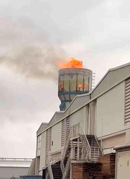 BURSA'DA, ORMAN ÜRÜNLERİ FABRİKASININ TALAŞ SİLOSUNDA YANGIN