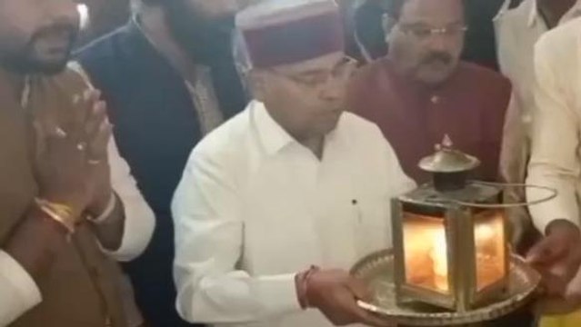 आलोट: कर्नाटक के राज्यपाल थावरचंद गहलोत पहुंचे विश्व प्रसिद्ध तीर्थ नागेश्वर उन्हेल