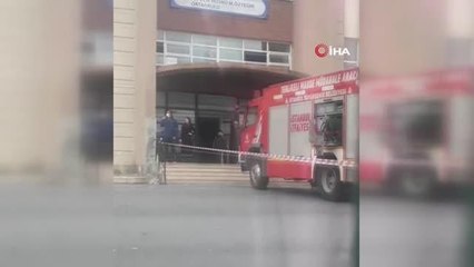 Okul laboratuvarında kırılan deney tüpü paniğe neden oldu