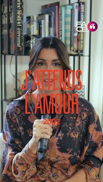 Jenifer raconte l'histoire de J'attends l'amour , son premier tube sorti après la Star Academy