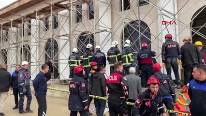 Cami inşaatının iskelesi çöktü: 1 ölü, 19 yaralı