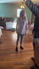 Padrastro pede 'mão' de enteada