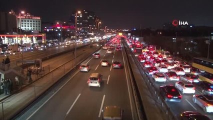 İstanbul'da trafik yoğunluğu yüzde 63'e ulaştı