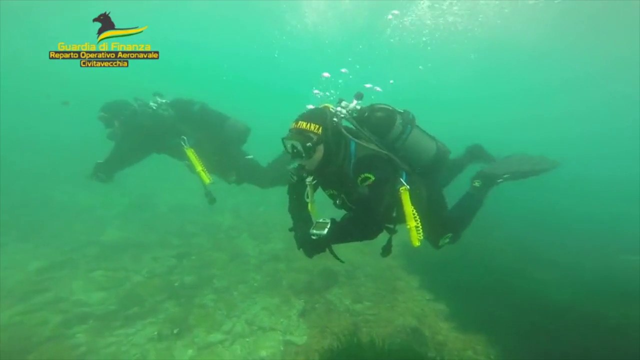 Interventi dal mare e dal cielo per scoprire pescatori di frodo