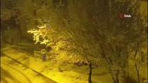 Yozgat'ta mevsimin ilk karı Akdağmadeni ilçesine yağdı
