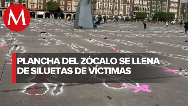 Cubren plancha del Zócalo con siluetas de mujeres asesinadas