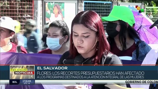 Organizaciones feministas en El Salvador conmemoraron Día contra la violencia a la mujer