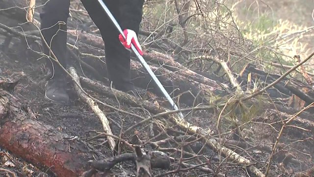전북 완주 산불 16시간 만에 진화...뒷불 감시 / YTN