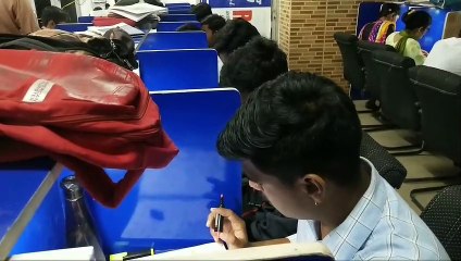 प्रतियोगी परीक्षाओं के लिए बढ़ रहा है लाइब्रेरी कल्चर