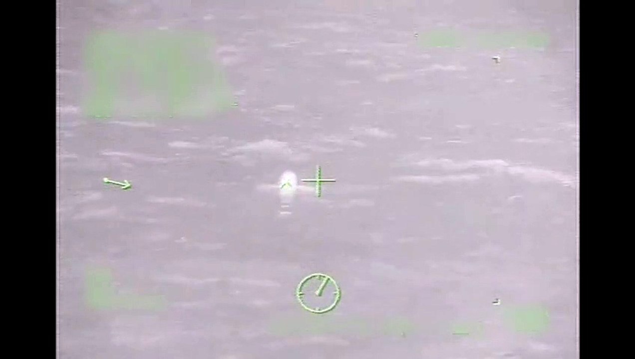 Mucize kurtuluş: Gemiden düşen yolcu, 15 saat hayata böyle tutundu