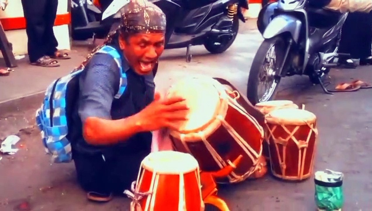 Funny drum beater action..