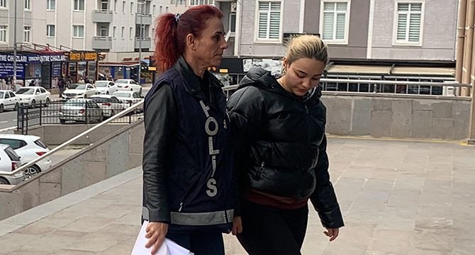 Devlet hastanesinde 1 yıldır görev yapan sahte doktor tutuklandı