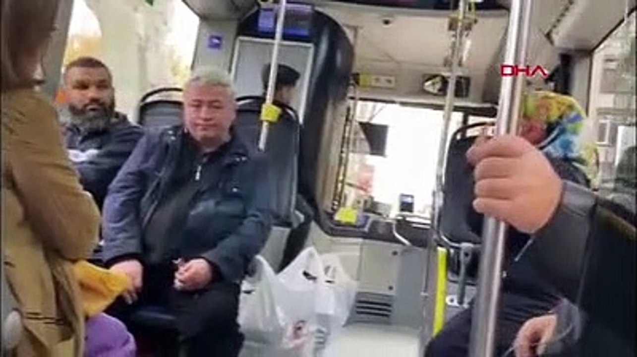 İETT şoförüyle yolcuların tartışması kamerada: Haddini bileceksin