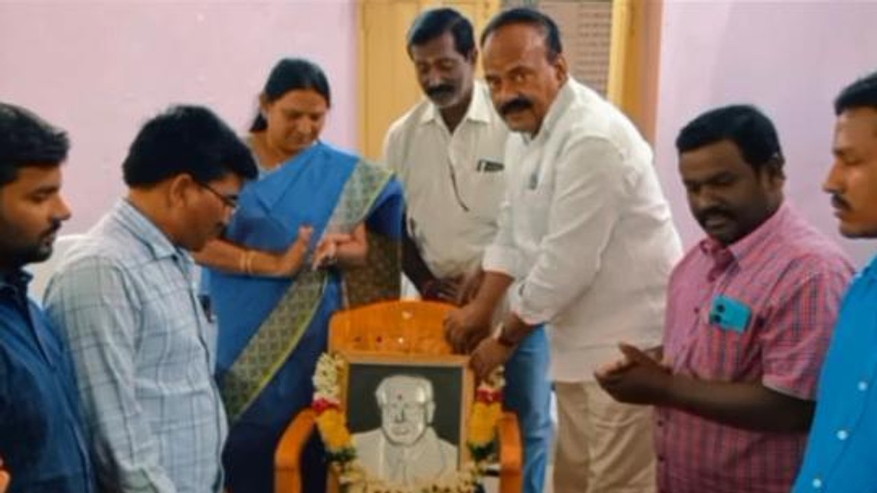 మహబూబాబాద్: అన్ని వర్గాలకు సమాన హక్కులు కల్పించిన గొప్ప వ్యక్తి