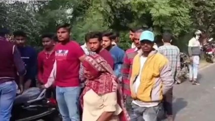 बुलंदशहर: सांड ने वैन को मारी टक्कर, 5 लोग हुए घायल शव लेकर जा रहा था परिवार