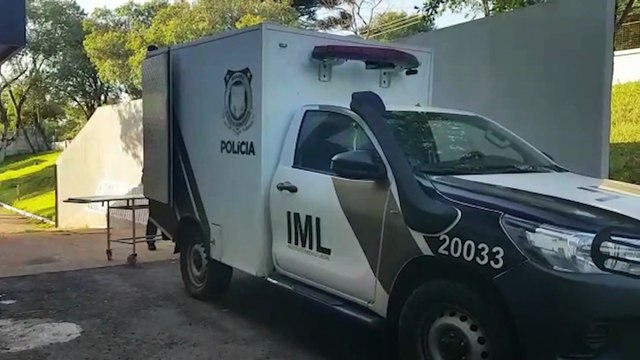 Corpo de assaltante morto em confronto com a PM chega ao IML de Cascavel