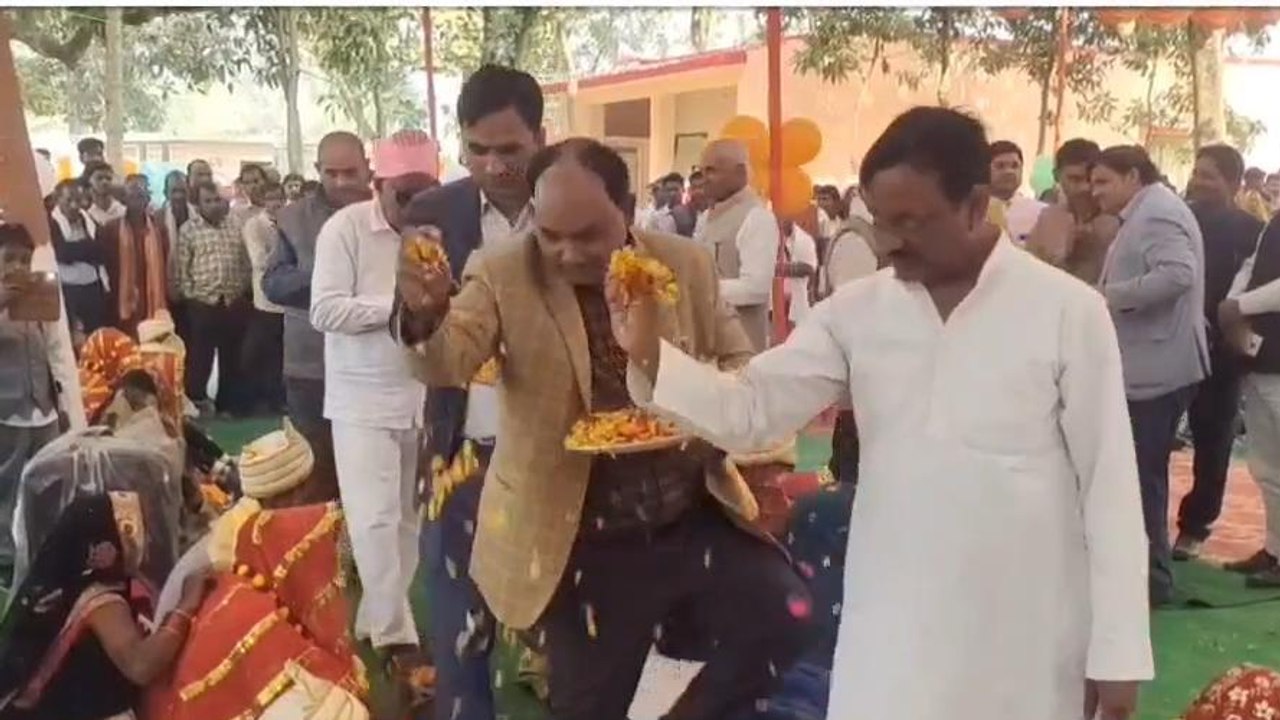 सुलतानपुर: मुख्यमन्त्री सामूहिक विवाह में 43 जोड़ो ने जीवन भर साथ निभाने का लिया वचन
