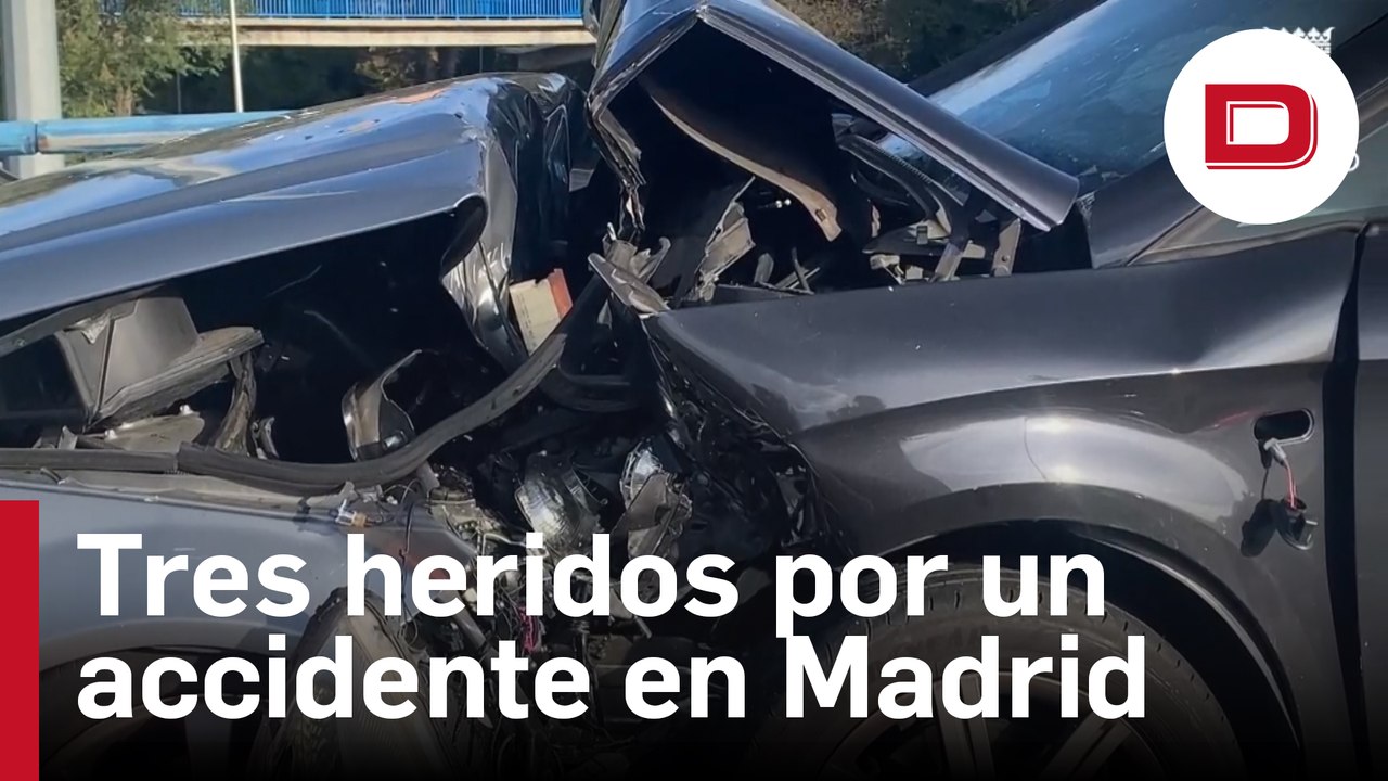 Una colisión frontal de dos vehículos causa tres heridos en Madrid